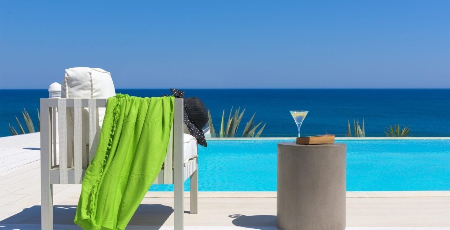 Villa 7 am Meer in Gennadi mit infinity Pool